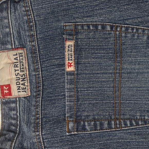 R Industrial Jeans Rampage Blue Denim Capris Size 13 Style 2KL3066 Split Cuffs - Picture 3 of 16